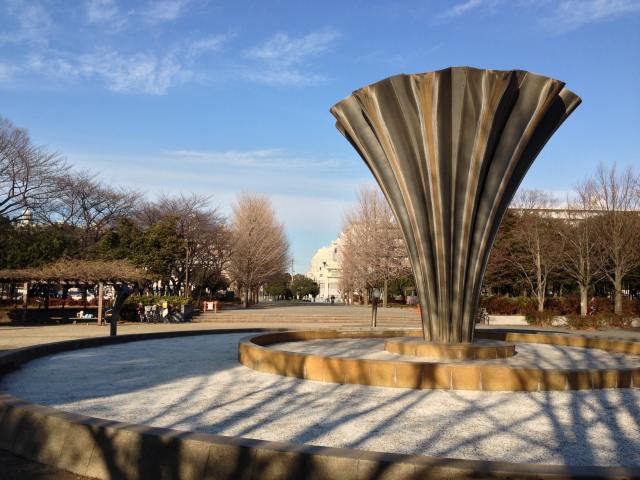 赤塚公園の噴水と芝生園地