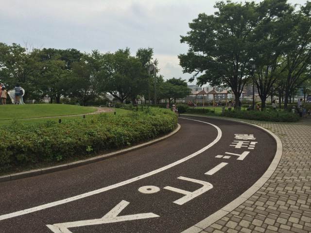 荒川自然公園の交通園~模擬道路の様子