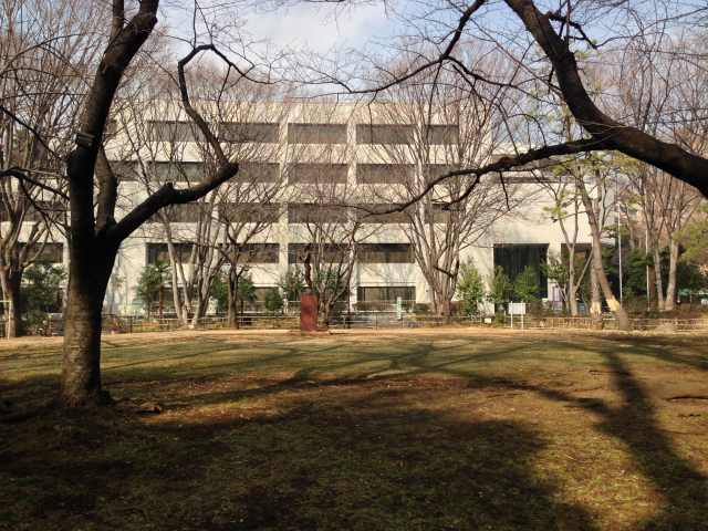 有栖川宮記念公園の東の広場