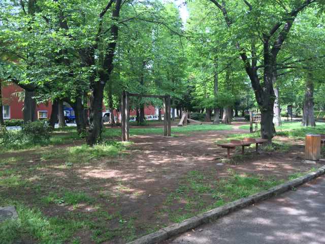 東綾瀬公園のフィットネス広場～備え付けの器具