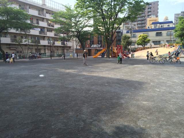 亀有公園の園内の様子～中央付近