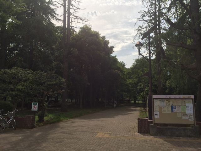 小金井公園の東出入口