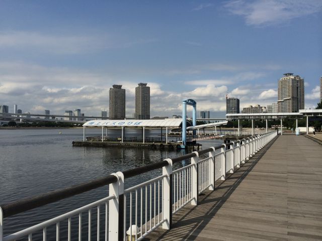 お台場海浜公園の海上バス乗り場