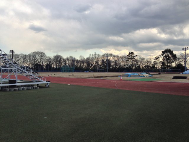 大蔵運動公園の陸上競技場