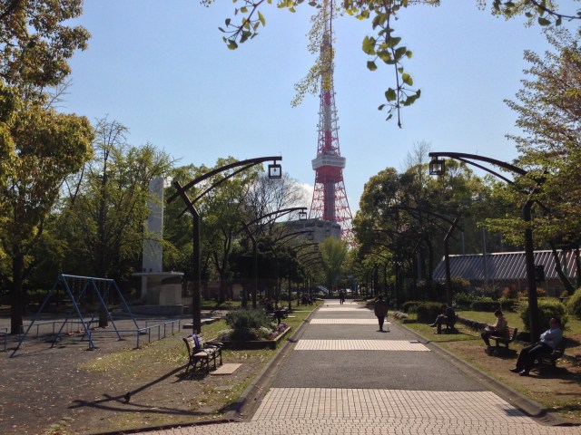 芝公園の北の園路