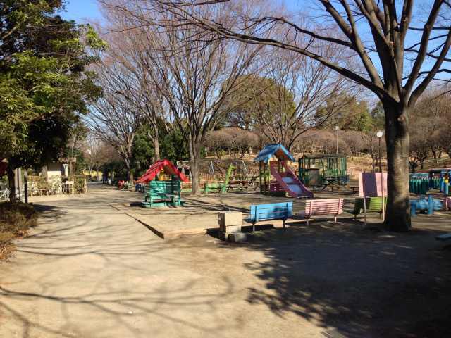 しながわ区民公園の遊具広場