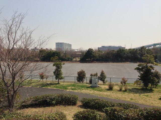 辰巳の森海浜公園の少年広場