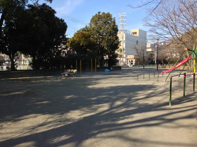 徳丸ケ原公園の遊具広場