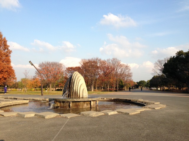 駅前の噴水