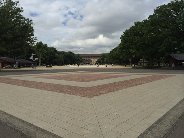 上野恩賜公園の十字路