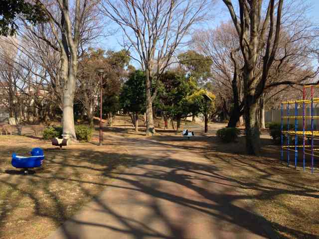 善福寺川緑地のなかよし広場